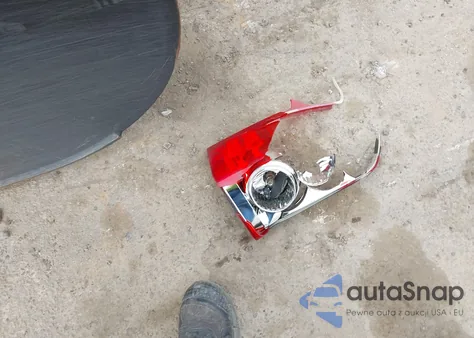 2005 Mazda Tribute S из США, поврежденный, VIN 4F2YZ96175KM40015